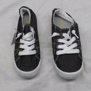Beneker Boy Girl Slip on Canvas Sneaker Kids Low Top Fashion Shoes Size 3 NWOB